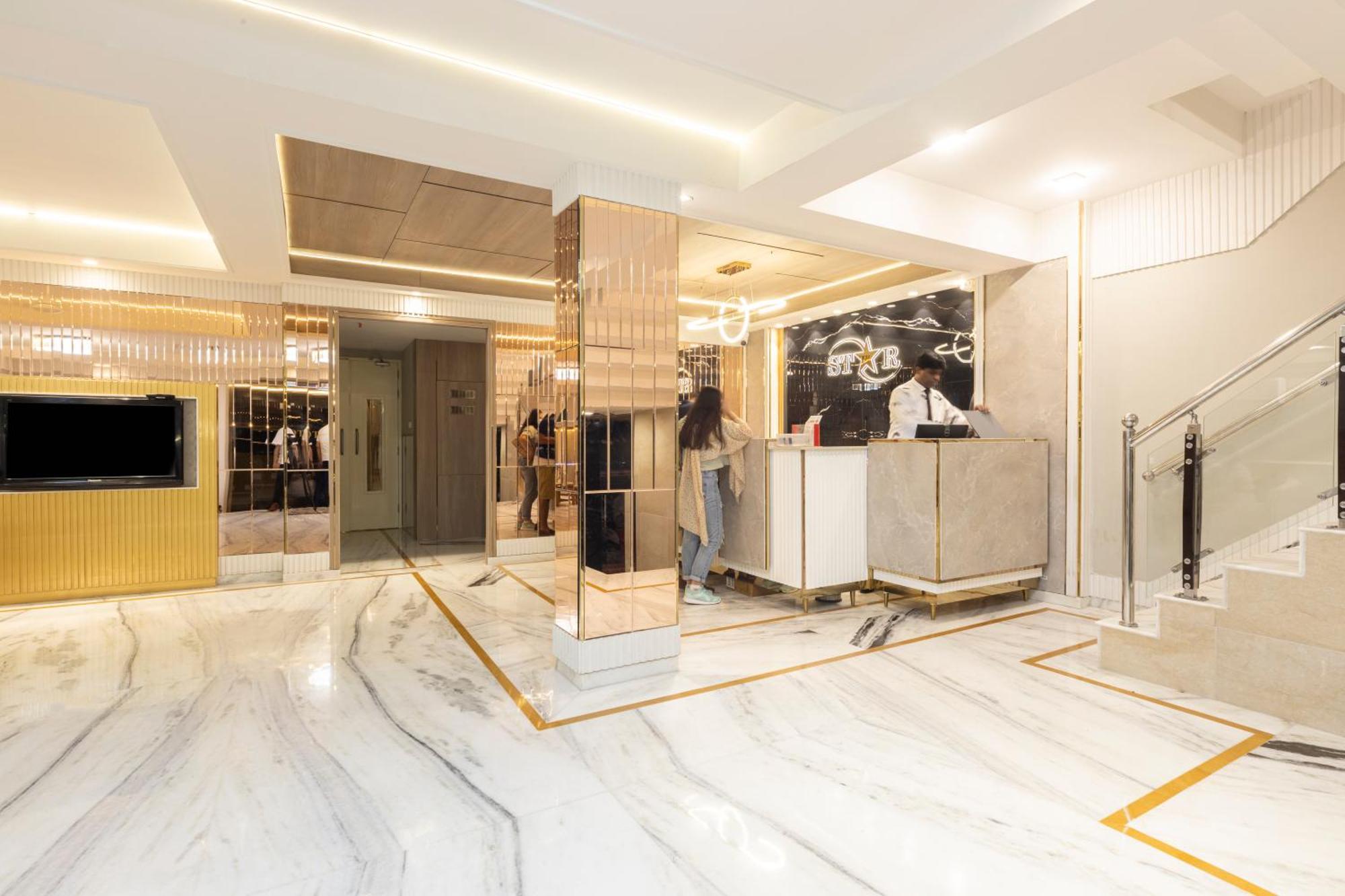 Hotel Aero Star By Star Group Нью-Дели Экстерьер фото